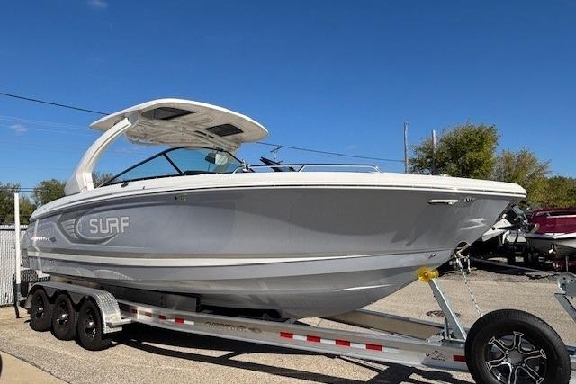 2024 Chaparral 30 Surf - Sold Boat