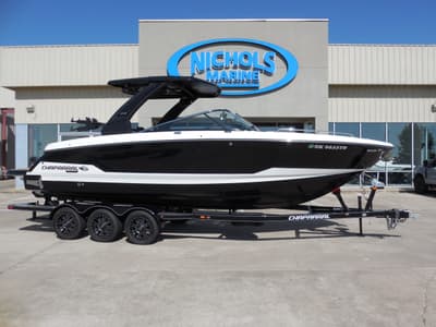 BOATZON | Chaparral 30 Surf 2025