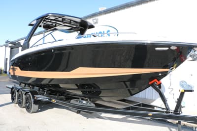 BOATZON | Chaparral 30 Surf 2026