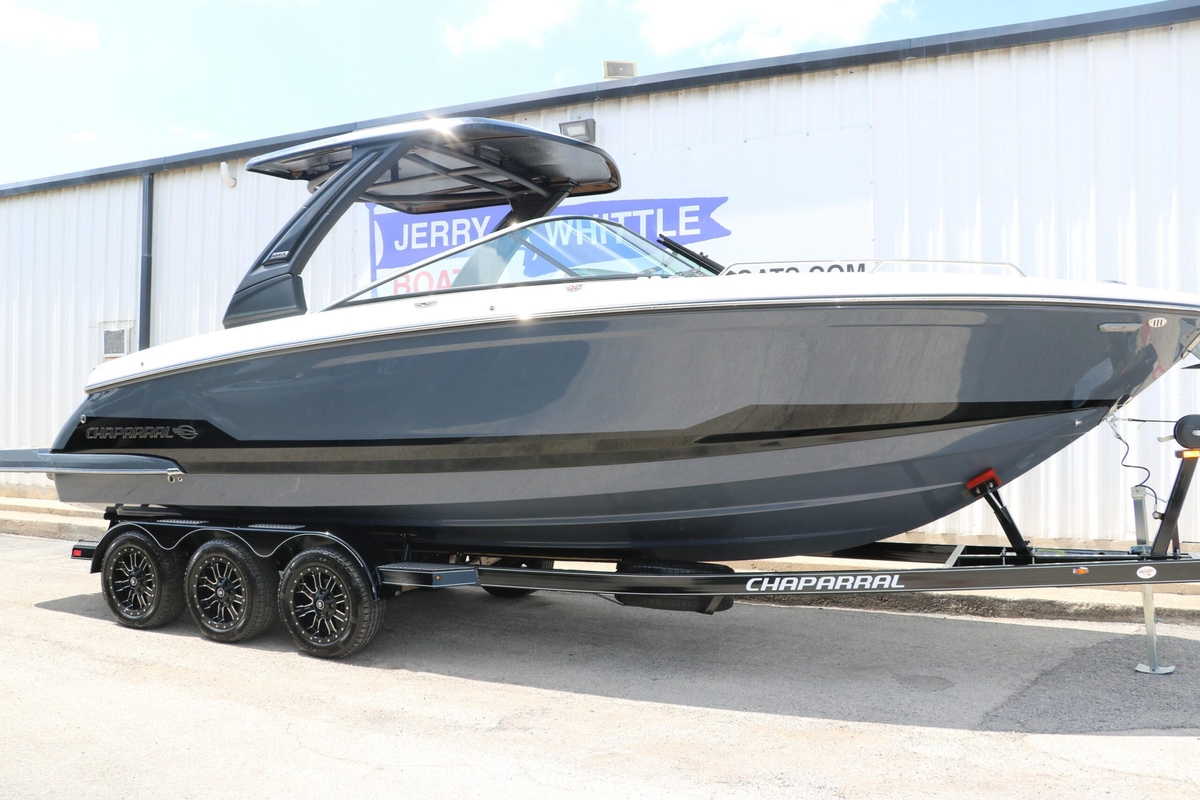2025 Chaparral 307 SSX - Sold Boat