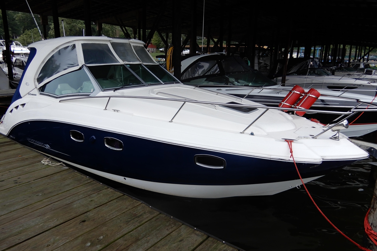 2016 Chaparral 310 Signature - Sold Boat
