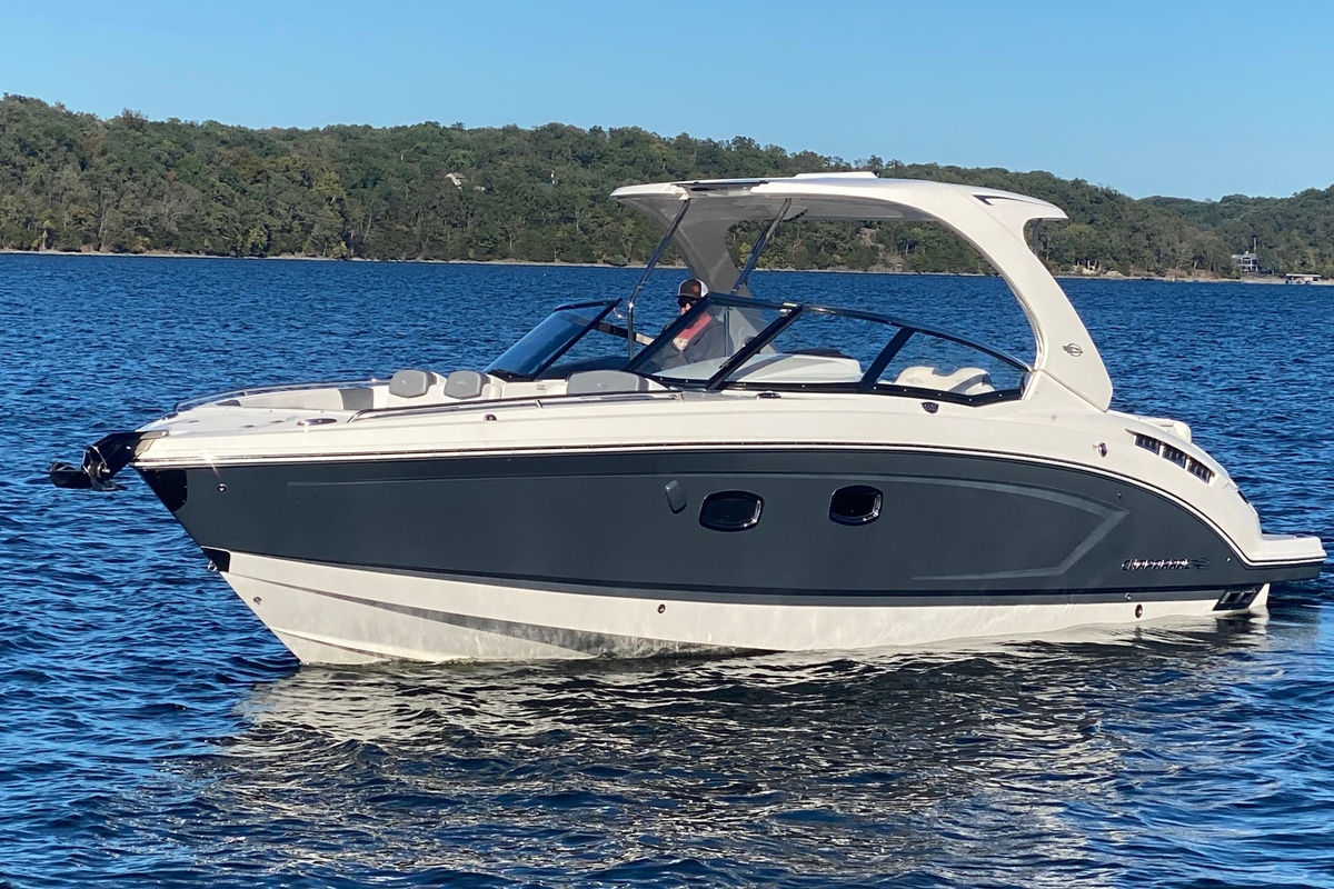 2018 Chaparral 337 SSX - Sold Boat