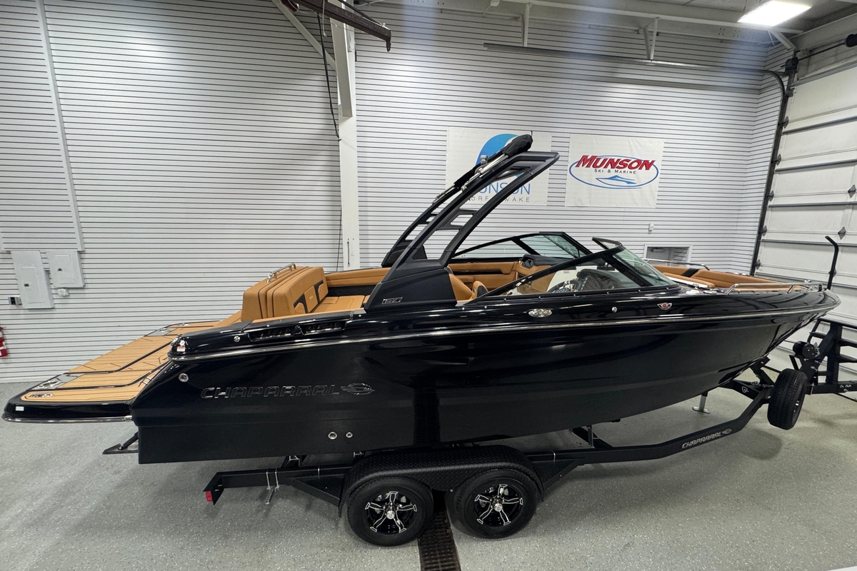 2026 Chaparral 6 SSX - Sold Boat