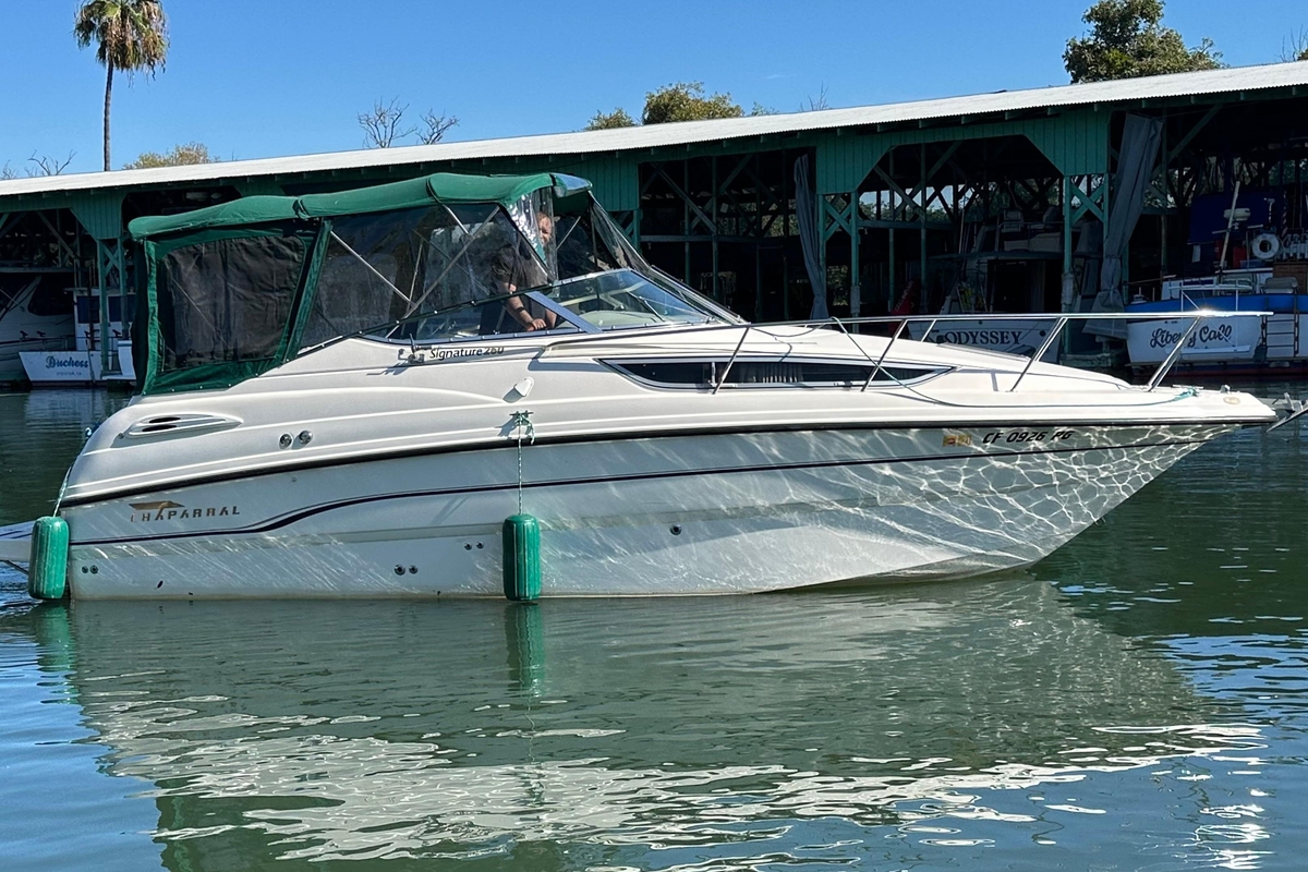 1998 Chaparral Signature 2600 - Sold Boat