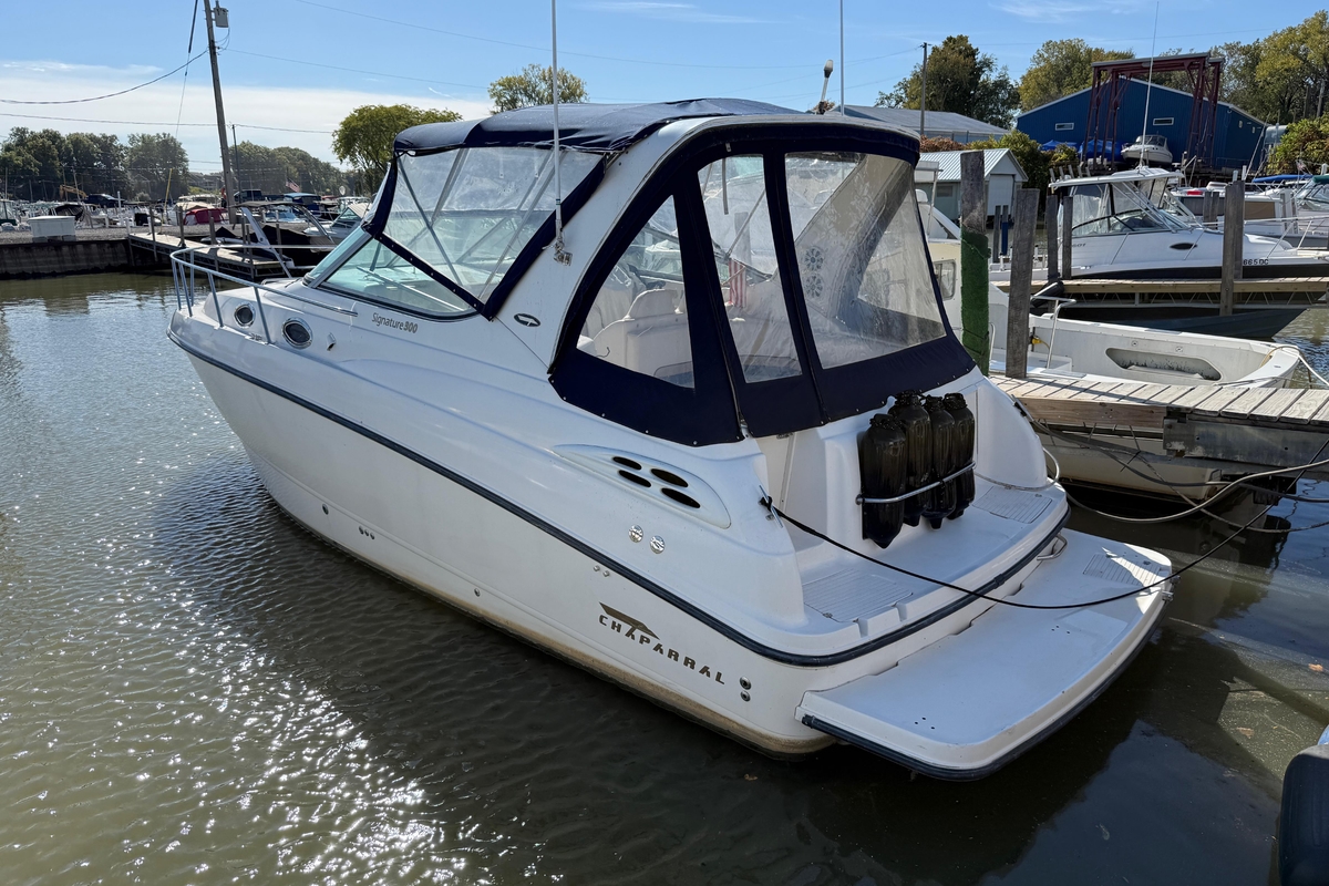 1999 Chaparral Signature 300 - Sold Boat