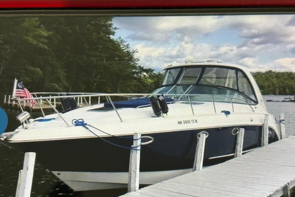 2009 Chaparral Signature 350 - Sold Boat