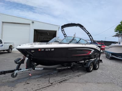 BOATZON | Chaparral SSi 210 2020