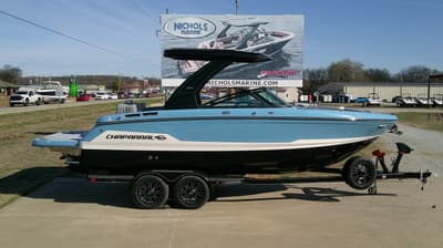 BOATZON | Chaparral SSX 6 2026