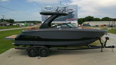 BOATZON | Chaparral SSX 8 2026