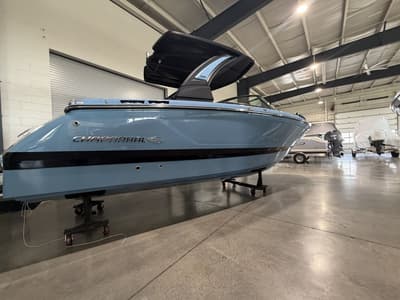 BOATZON | Chaparral SSX 8 2026