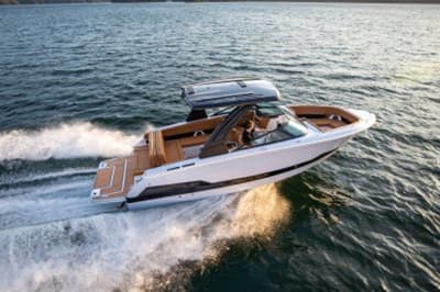 BOATZON | Chaparral SSX 8 2027