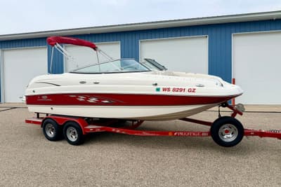 BOATZON | Chaparral Sunesta 216 2006
