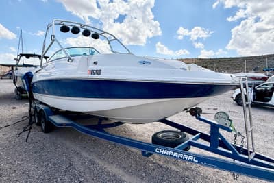 BOATZON | Chaparral Sunesta 254 2004 BOATZON | Chaparral Sunesta 254 2004