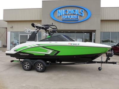 BOATZON | Chaparral Vortex 223 VRX 2019