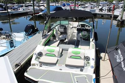 BOATZON | Chaparral Vortex 2430 VRX 2017