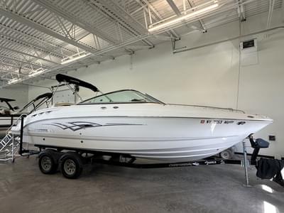 BOATZON | Chapparal 256 SSX 2008