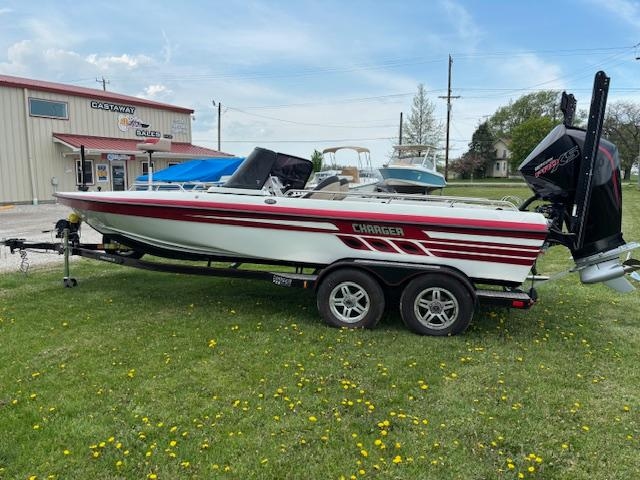 2023 Charger VMAG 2010 - Sold Boat