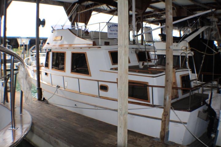 1977 CHB Double Cabin - Sold Boat