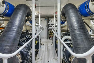 BOATZON | Cheoy Lee Cheoy Lee Bravo 84 2012 BOATZON | Cheoy Lee Cheoy Lee Bravo 84 2012