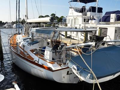 BOATZON | Cheoy Lee Sloop 1980