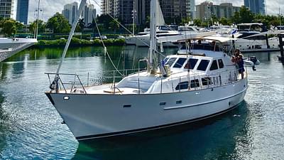 BOATZON | Cheoy Lee Sloop 1990