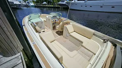 BOATZON | Chris-Craft 2011