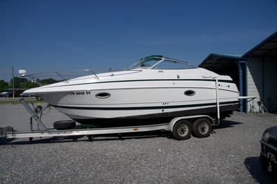 BOATZON | Chris-Craft 245 Cuddy 2000