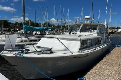 BOATZON | Chris-Craft 31 Commander 1967 BOATZON | Chris-Craft 31 Commander 1967
