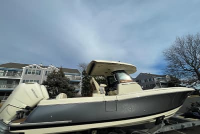 BOATZON | Chris-Craft 310 Catalina 2026