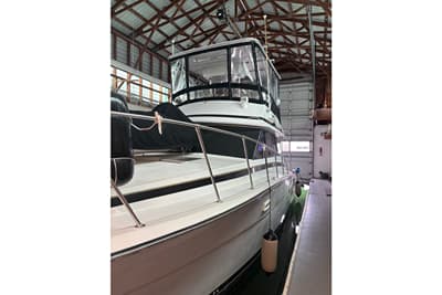 BOATZON | Chris-Craft 336 Commander 1988