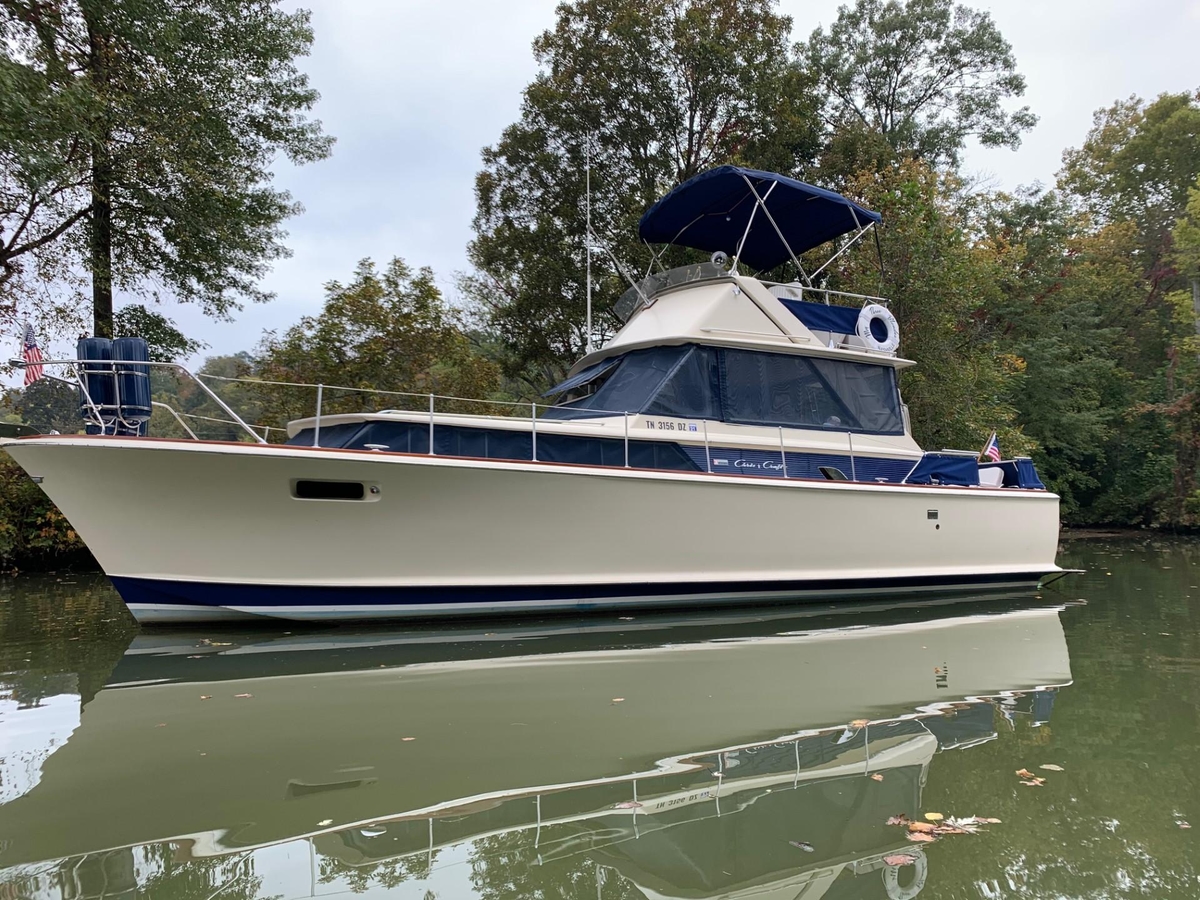 1967 Chris-Craft 38 Commander - Sold Boat