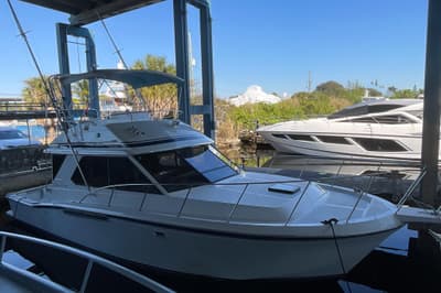 BOATZON | Chris-Craft 392 Commander 1990