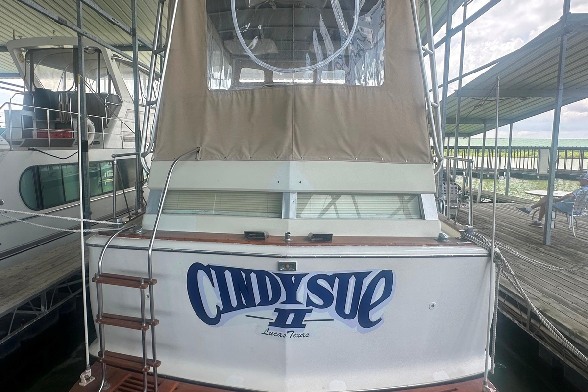 1971 Chris-Craft 42 Commander - Sold Boat