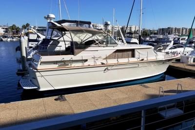 BOATZON | Chris-Craft 422 Commander 1969