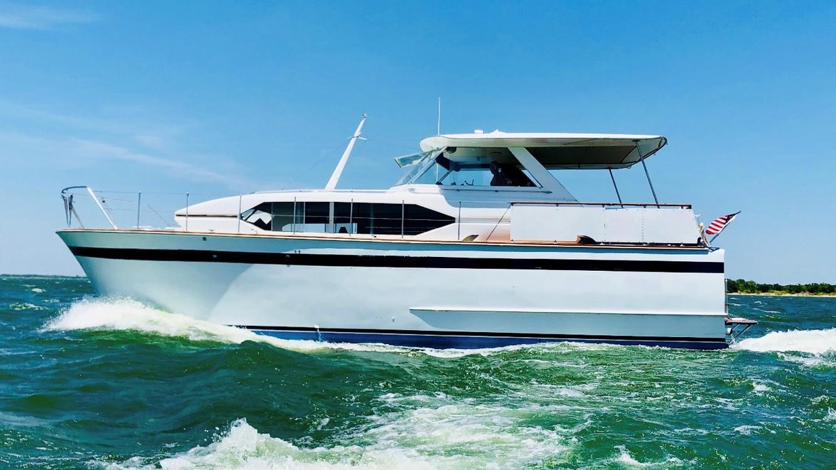 1969 Chris-Craft 46 Roamer - Sold Boat