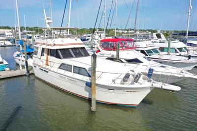 BOATZON | Chris-Craft 460 Constellation 1985