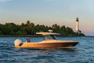 BOATZON | Chris Craft Calypso 32 2027