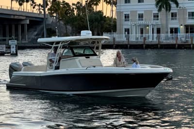 BOATZON | Chris-Craft Catalina 30 2018