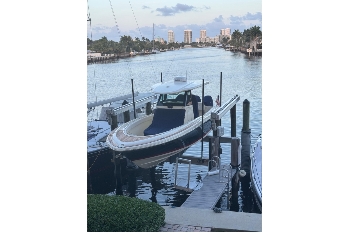 2023 Chris-Craft Catalina 30 - Sold Boat