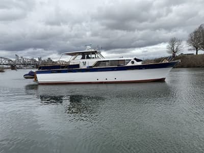 BOATZON | Chris-Craft Constellation  55ft 1961