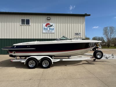 BOATZON | Chris-Craft Launch 22 2008