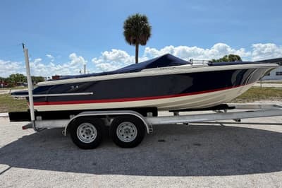 BOATZON | Chris-Craft Launch 22 Heritage Edition 2011