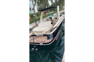 BOATZON | Chris-Craft Launch 25 GT 2022