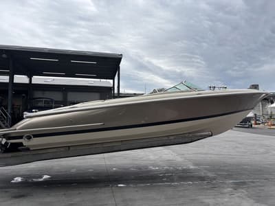 BOATZON | Chris Craft Launch 27 2019