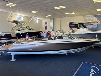 BOATZON | Chris-Craft Launch 27 2024