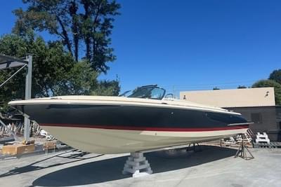 BOATZON | Chris-Craft Launch 27 2024
