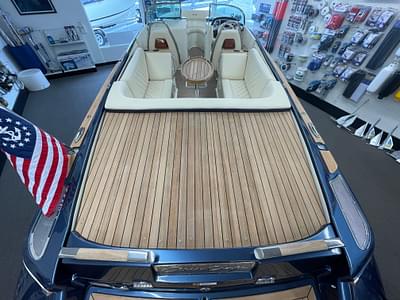 BOATZON | Chris-Craft Launch 27 2025