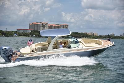 BOATZON | Chris-Craft Launch 28 GT 2024