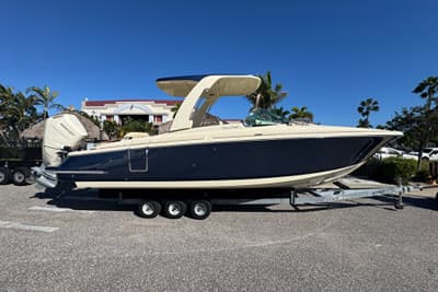 BOATZON | Chris-Craft Launch 28 GT OB 2027