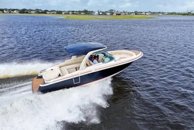 BOATZON | Chris-Craft Launch 31 GT 2020